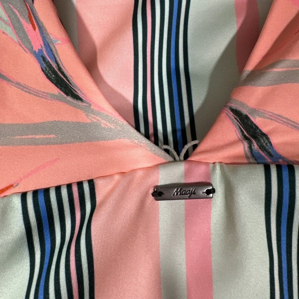 NEW MAAJI  [ Small ] Sky Surf Long‎ Sleeve One Piece Surf Swimsuit Coral U1722